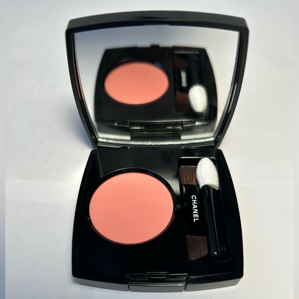 NWT🌷Chanel OMBRÉ ESSENTIELLE Multi-Use Eyeshadow in #228 Rose Charnel